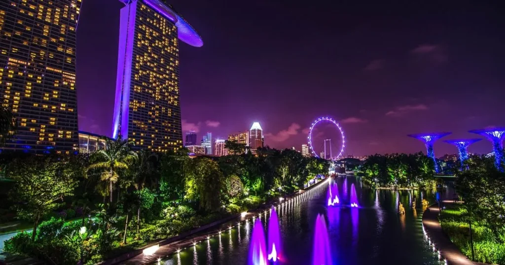 best time to travel to singapore