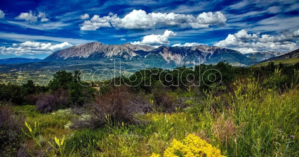 best time to travel to colorado