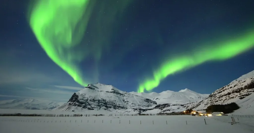 best time of year to visit iceland